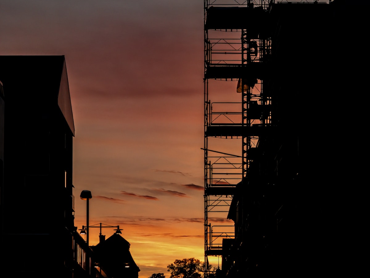 Gerüst an einer Hausfassade